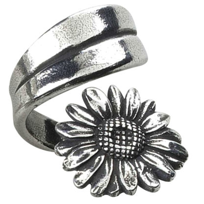 Salisbury April Flower of the Month Ring
